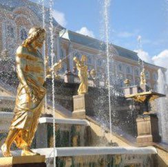 I palazzi e i giardini di Peterhof, una tappa obbligatoria a San Pietroburgo
