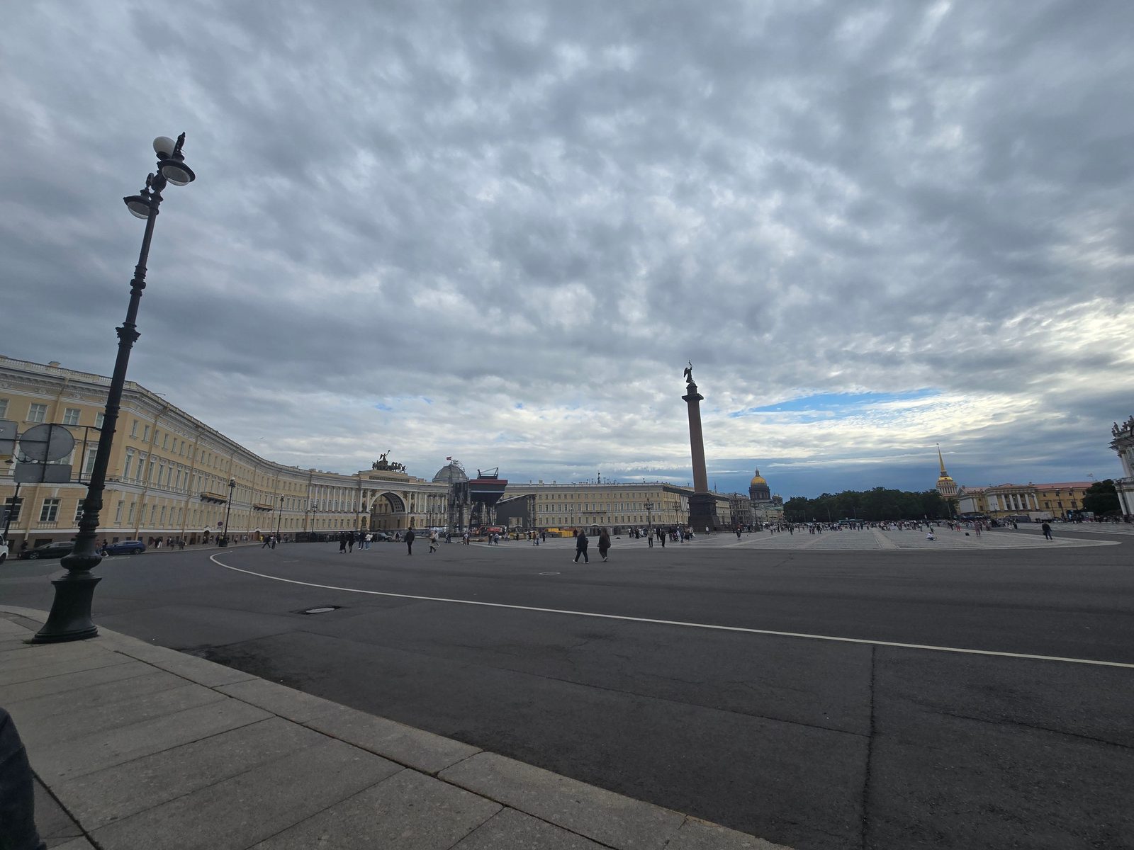 San Pietroburgo fotografata da un viaggiatore nel giugno 2026
